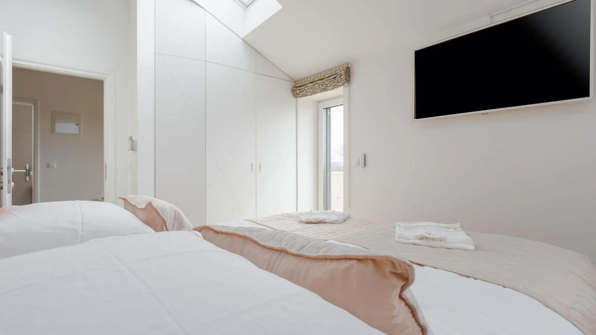 Villa Anabel Bei Porec Mit Pool, Jacuzzi Und Sauna Kastelir Holiday home